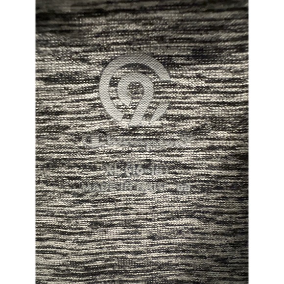 Champion C9 Boys XL 16-18 Gray Black Colorblock Active Long Sleeve Shirt NWT - Picture 2 of 6